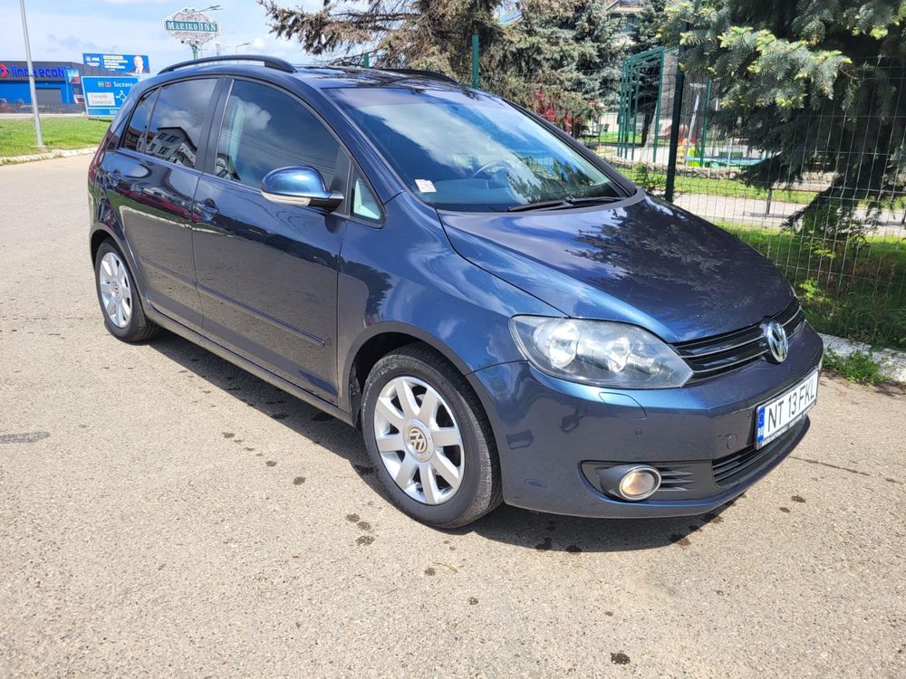 Golf 6 plus 1,6 TDi de 105cp.