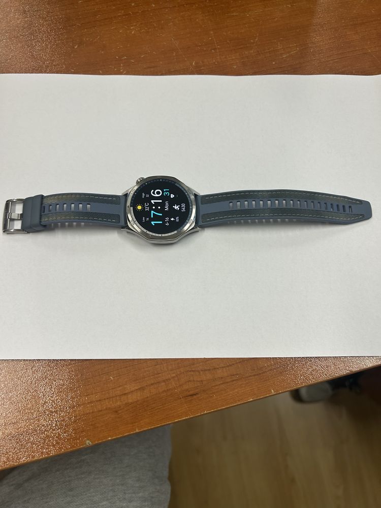 Huawei Watch GT 5-ECB 1 година оставаща гаранция