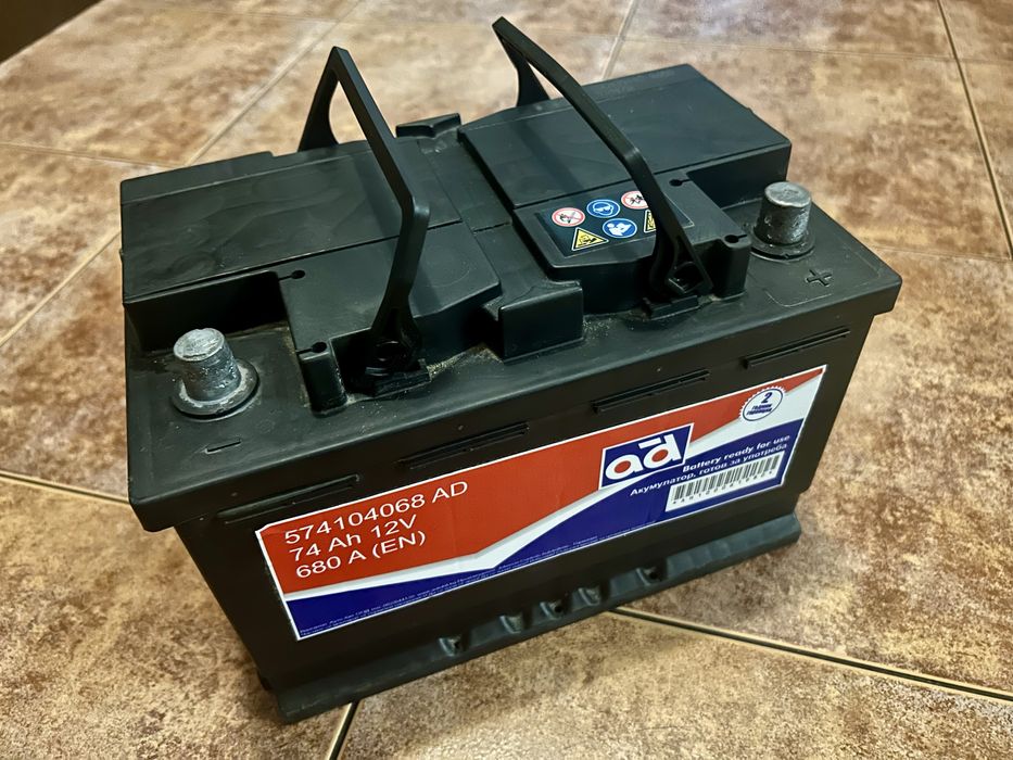Акумулатор AD 74Ah 680A R+