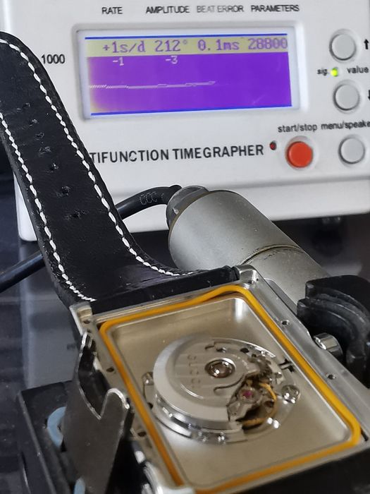 Ceas Gucci 8600M Automatic - Funcționează impecabil!