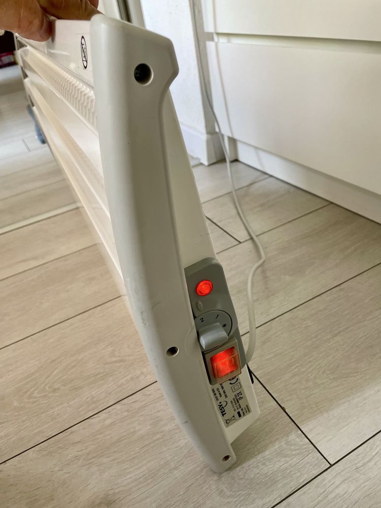 Eldom Invest,Tesy-1000W(WI-FI)