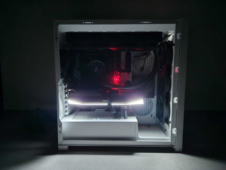 Placa Video RX 9070 XT XFX Mercury 1