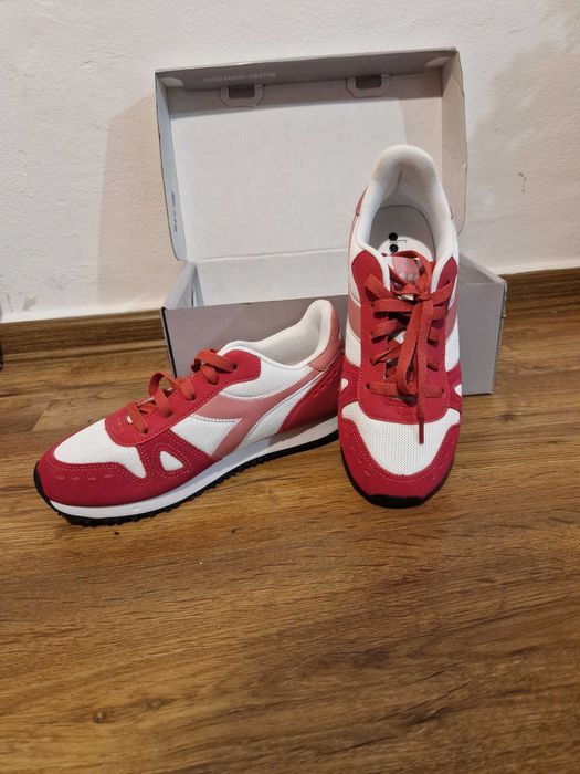 Diadora Маратонки нови