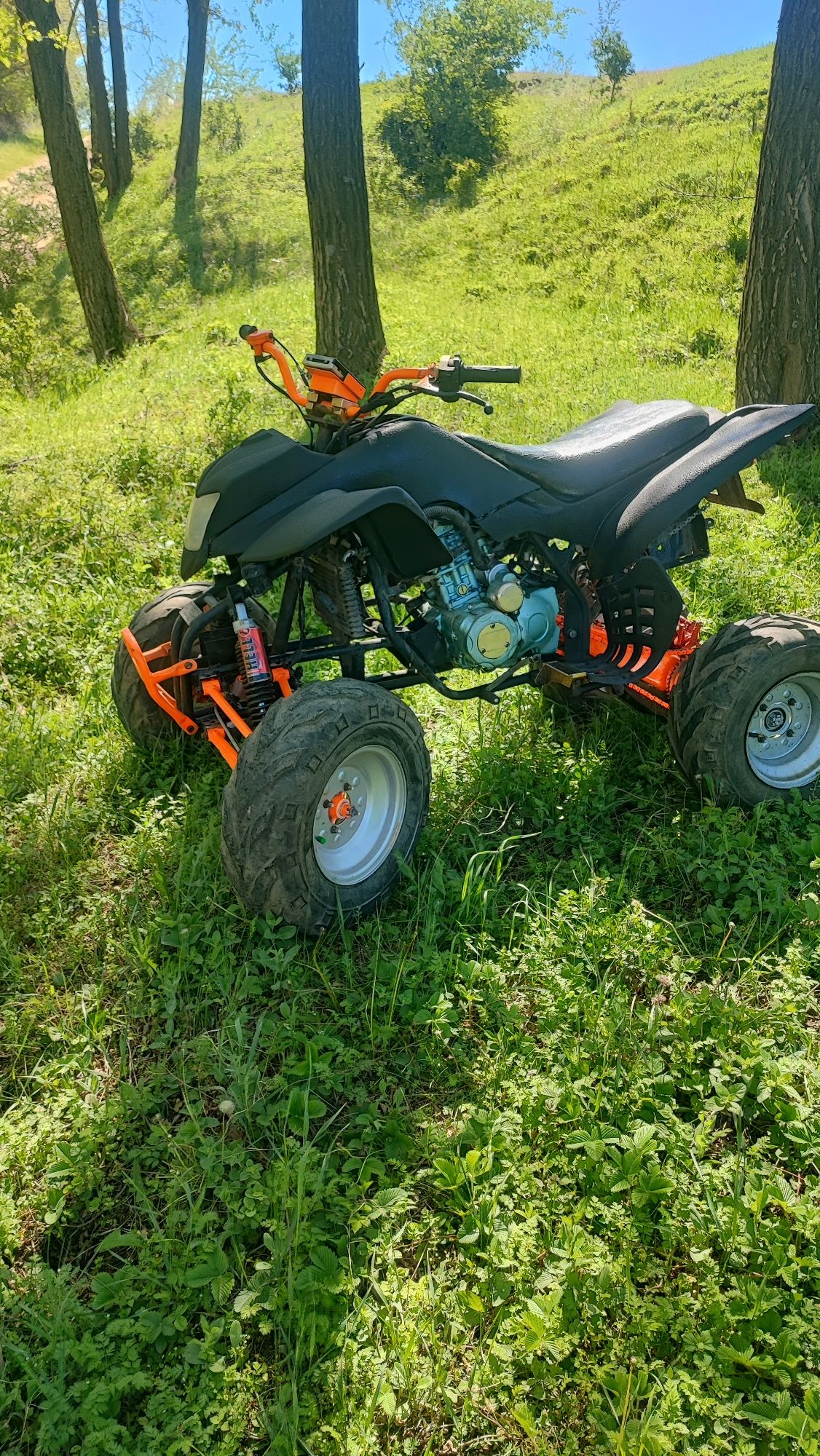 Vând ATV bashan 200-250 motor refacut