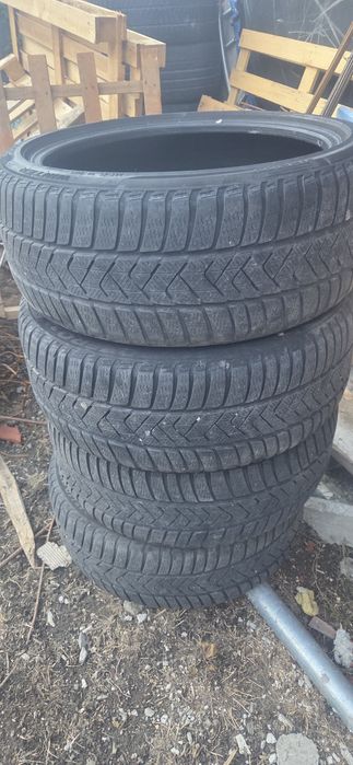 Гуми 245/40/19 pireli runflat