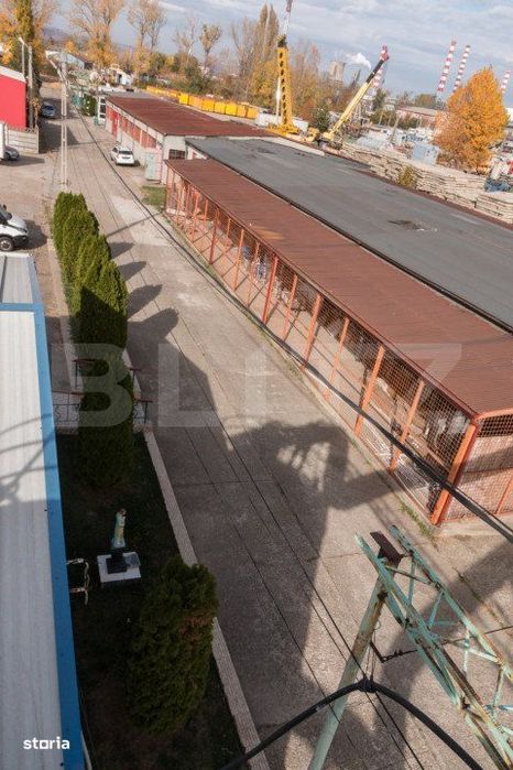 Hale, spatiu productie si depozitare 3187 mp si teren 9141 mp.