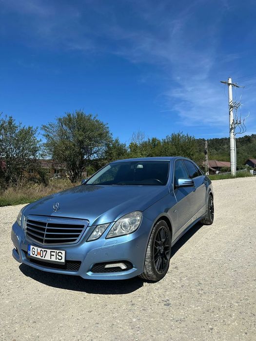 Mercedes-Benz E Proprietar de 2 ani, in care am facut drumuri de Romania-Italia.