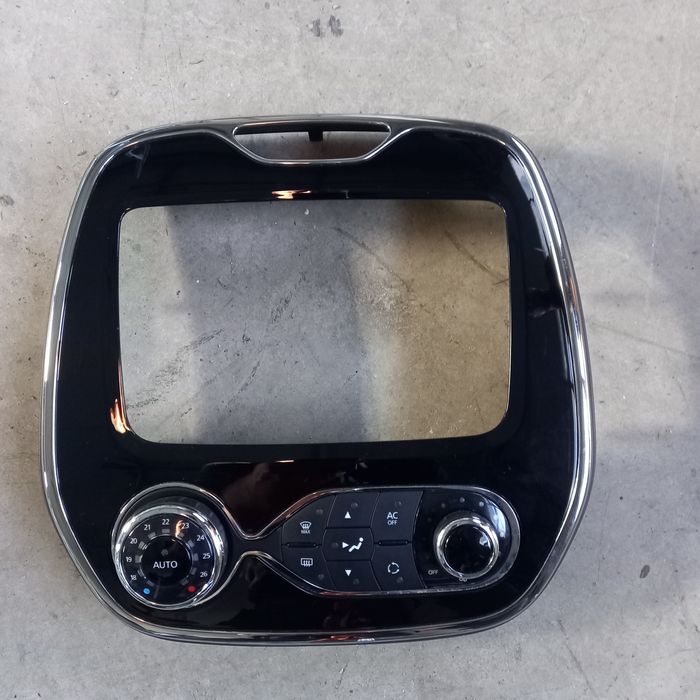 Управление климатроник Renault Capture