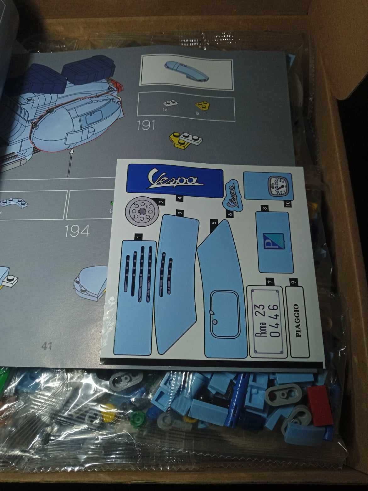 TIP scuter Creator Expert Vespa 125 TIP 10298