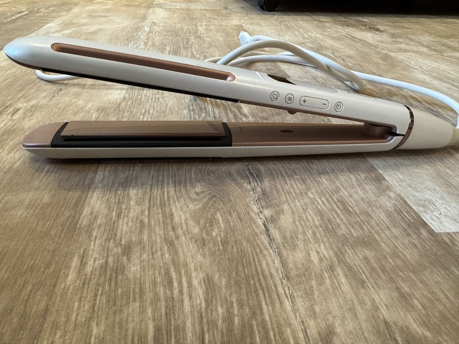 Преса за изправяне на коса със SenseIQ - Philips