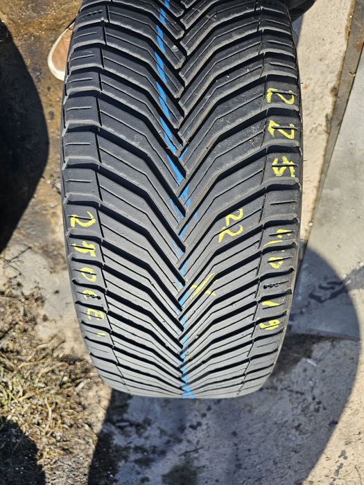 225 40 19 Michelin crossclimate 2022