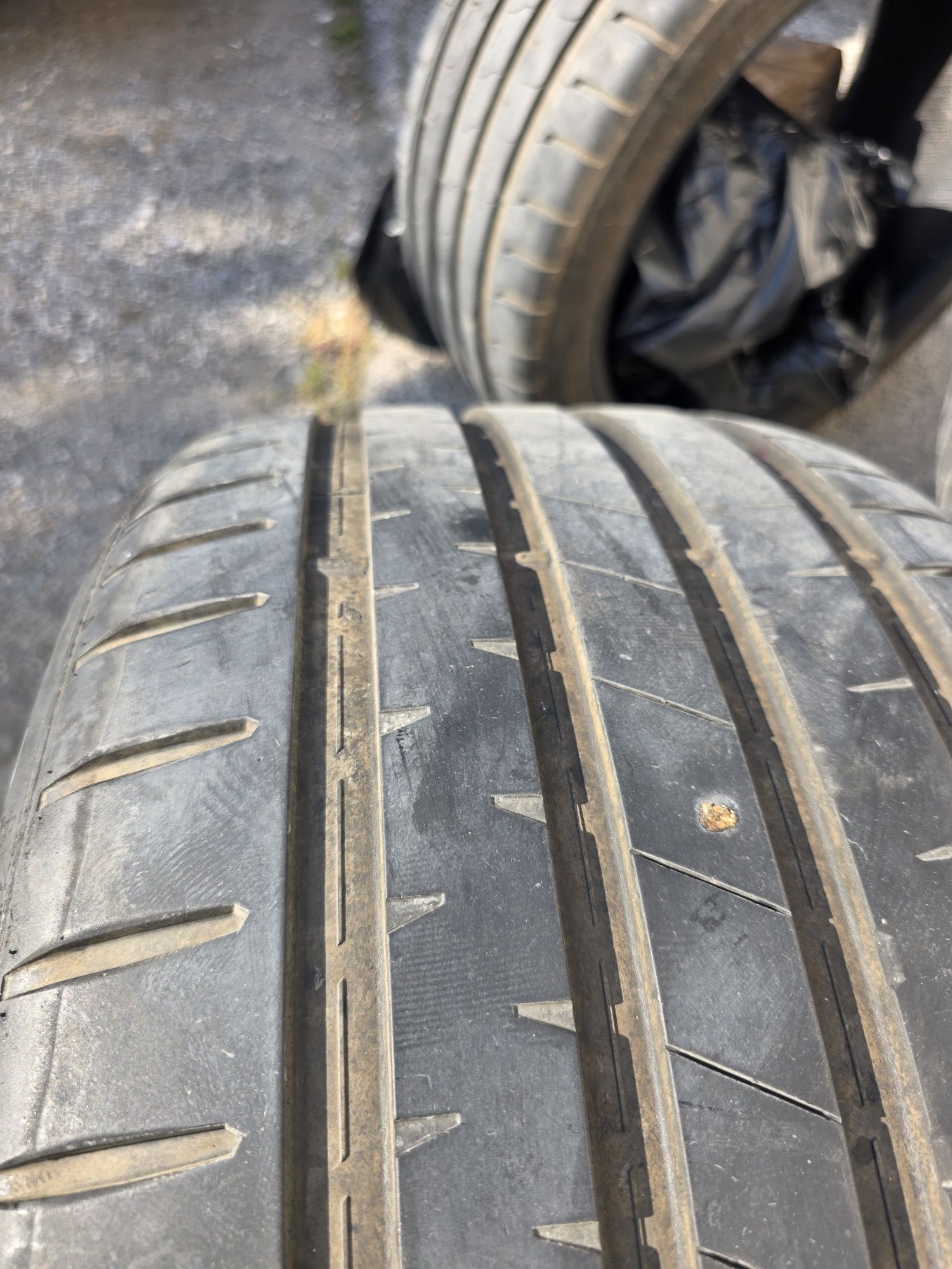 Летни гуми Спорт пакет 275/40/20 и315/35/20 от BMW X5