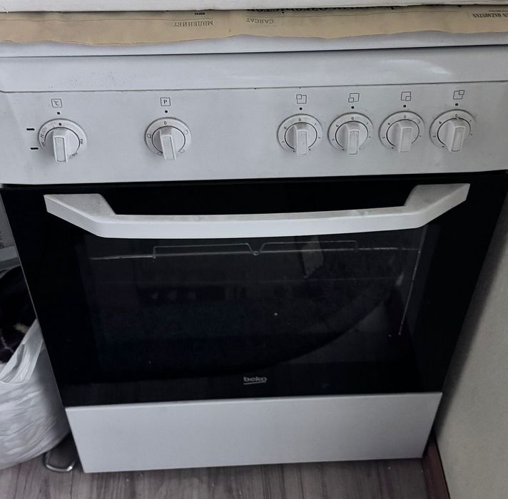 Плита новая от Beko