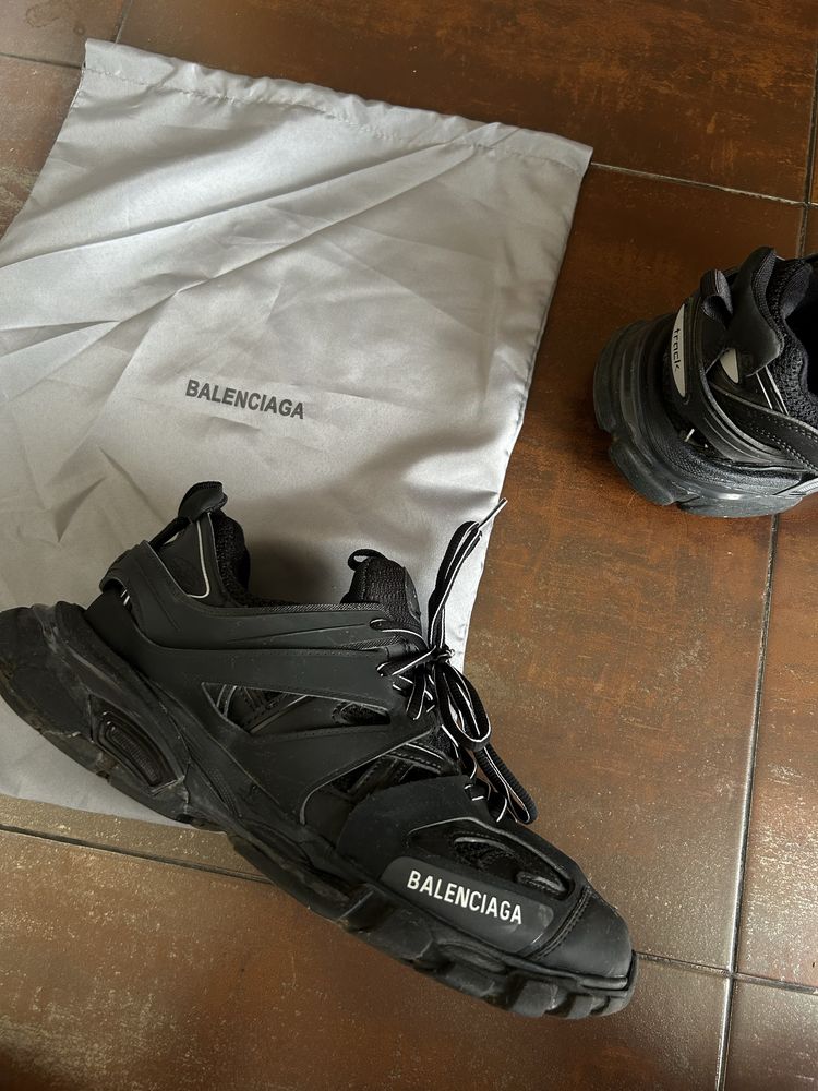 Balenciaga Track  43