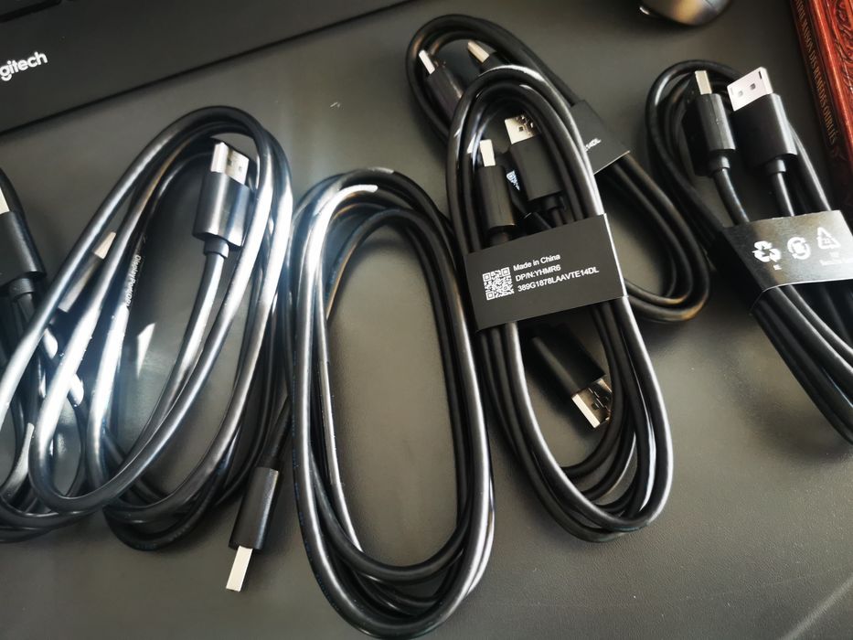 Cabluri display port si USB A la USB B