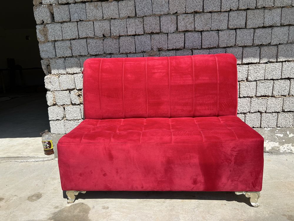 Mini divan kafe barlar uchun