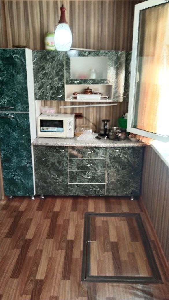 Продаётся срочно 4х комнатная квартира.