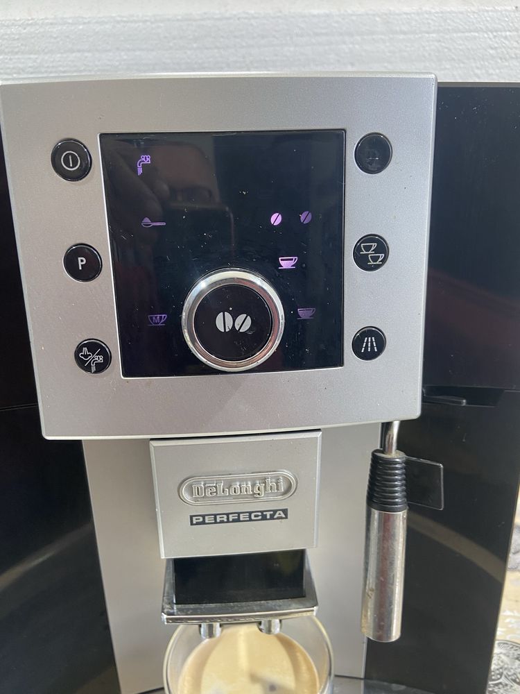 Espresor cafea Delonghi perfecta