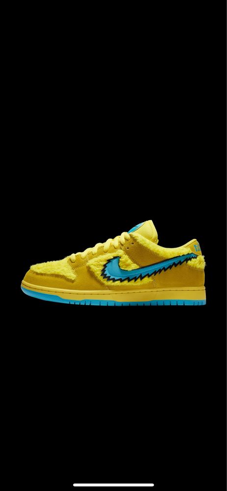 nike dunk yellow bear