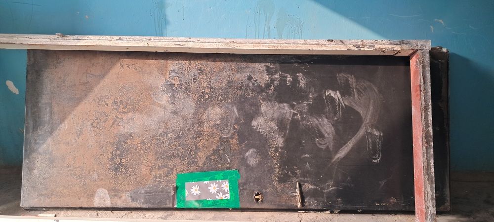 Темир ешик сотилади