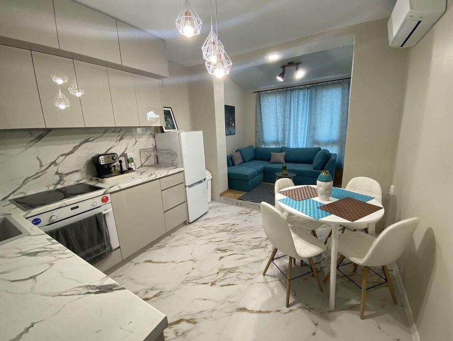 Двустаен, под наем, кв. Сарафово