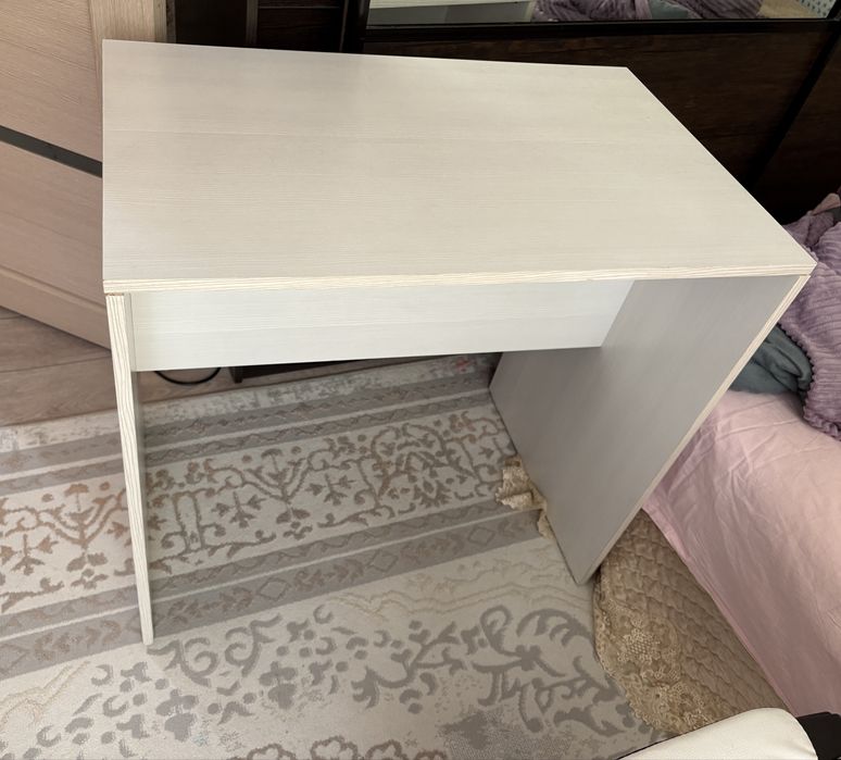 Продам стол 80х75х50