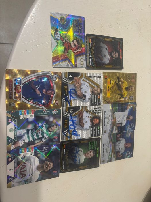 Футбольные корточки с офтограми и без  11 карт