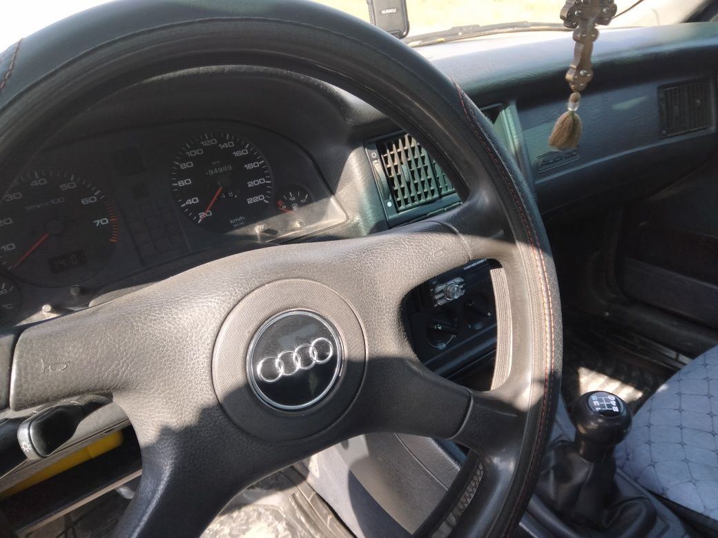 Продам Audi 80 B4