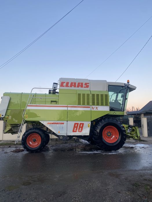 Vând combină CLAAS DOMINATOR 88 VX