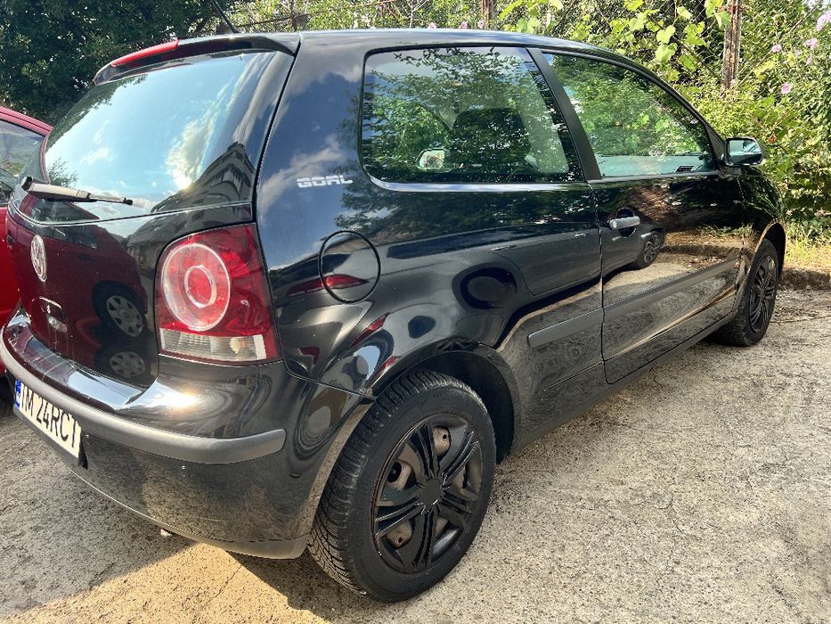 Vând Volkswagen Polo