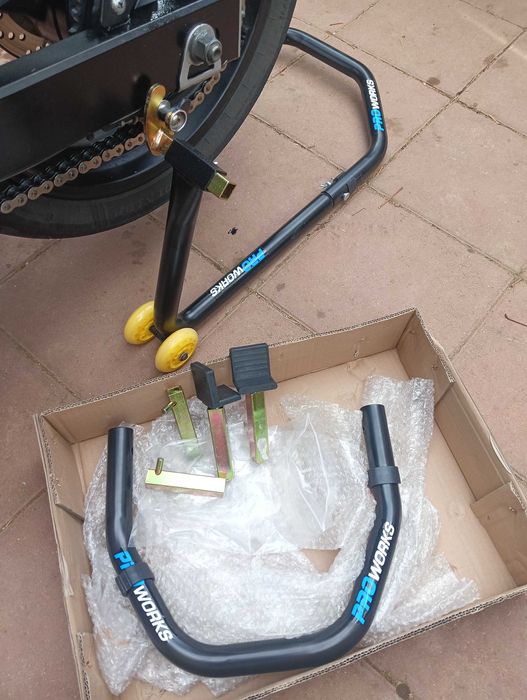 Стойка за мотор.