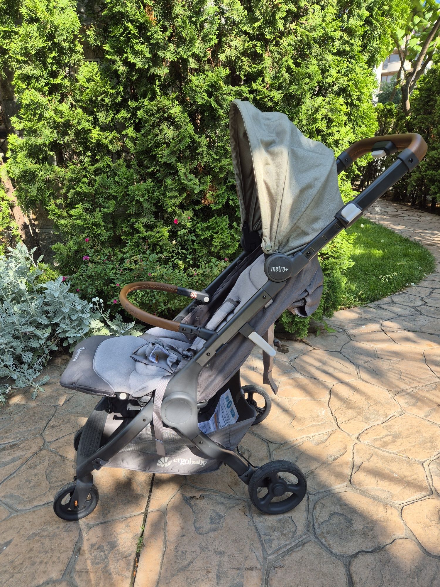 Лятна количка Ergobaby Metro + Deluxe