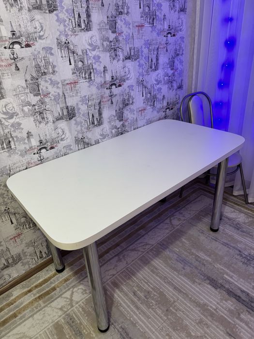 Стол  обеденный , размер 130*70