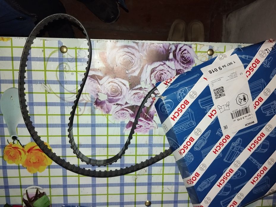 Продам ремень ролик помпа все новое Ауди Фольксваген 1.8