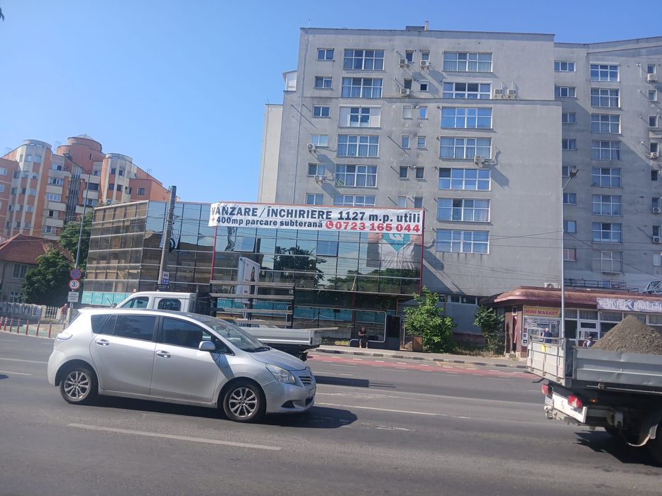 Închiriere , vânzare  spatii comerciale ultracentral 450, 750 mp