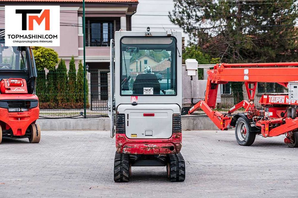 Мини багер Takeuchi TB016