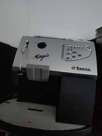 Expressor automat de cafea Saeco Magic