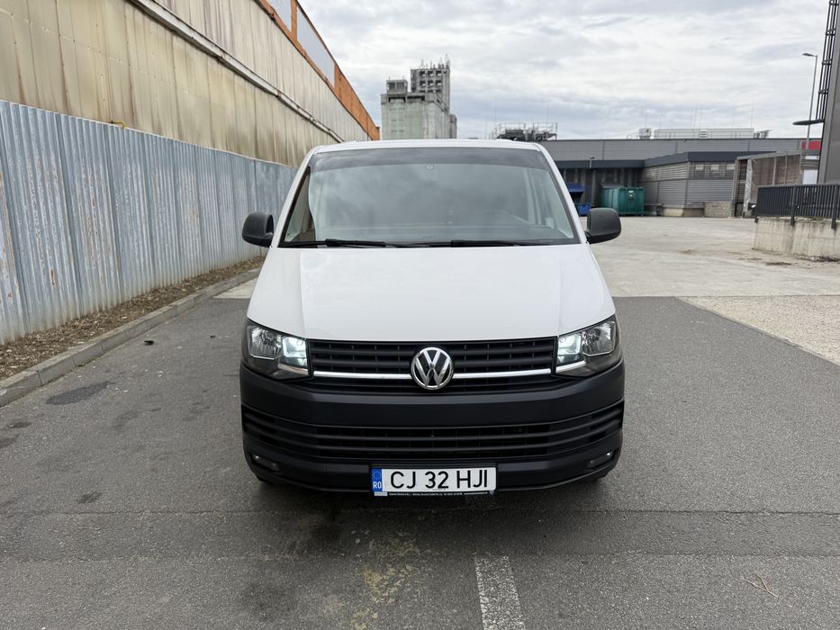 Vind vw t6 8+1 locuri motor 2.0 tdi an 2017