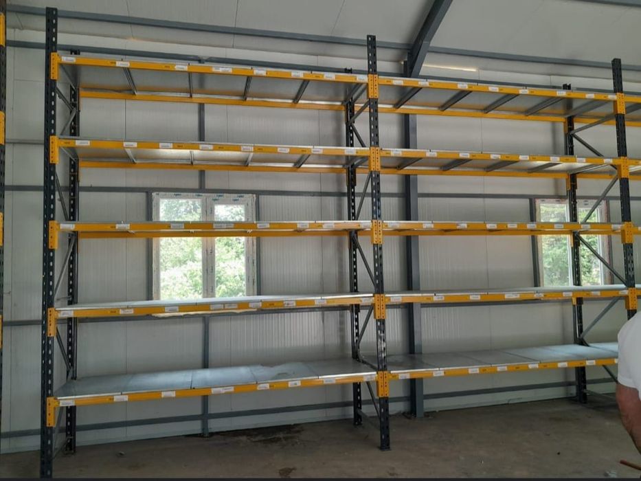 Rafturi industriale 720x929