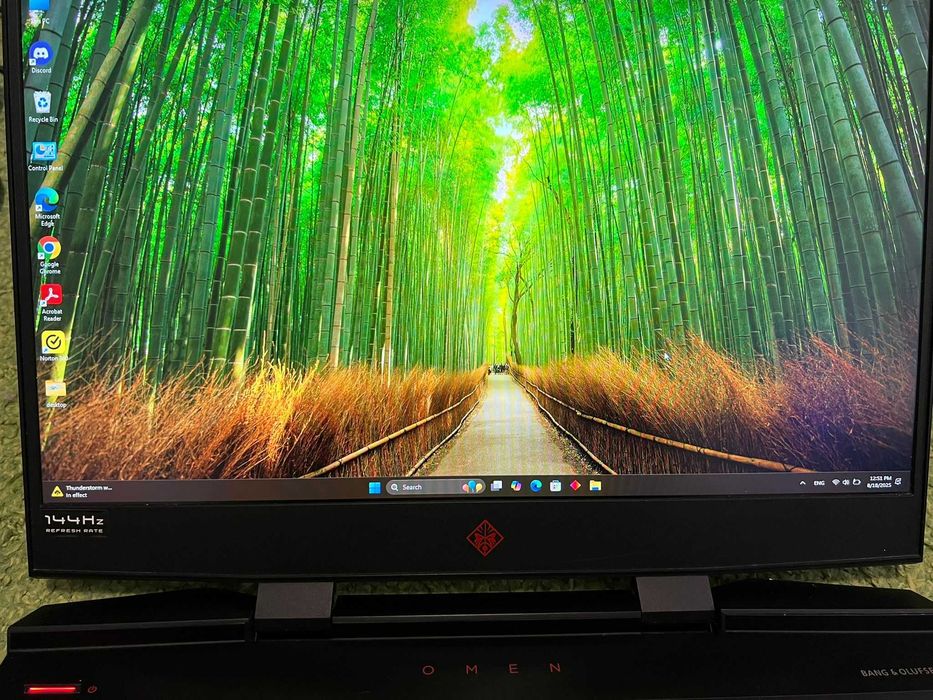 HP Omen 15 – i5, GTX 1650, 144Hz, SSD + HDD