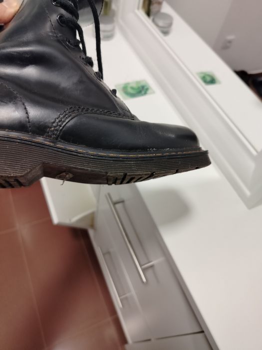 Продавам дамски кубинки TATA -italia ,естествена кожа 37 номер.