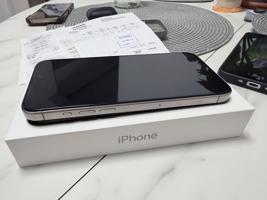 Iphone 15 pro max cu garantie 1 an