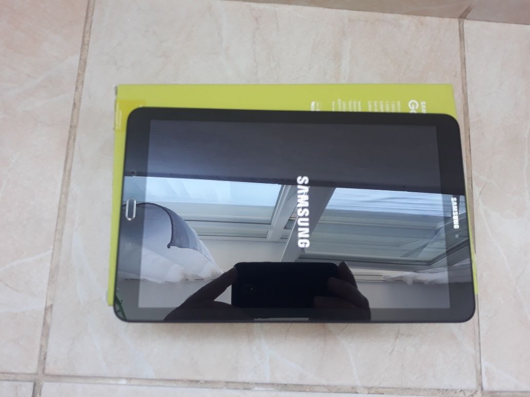 Tableta Samsung Galaxy TAB E Diagonala 10"inch