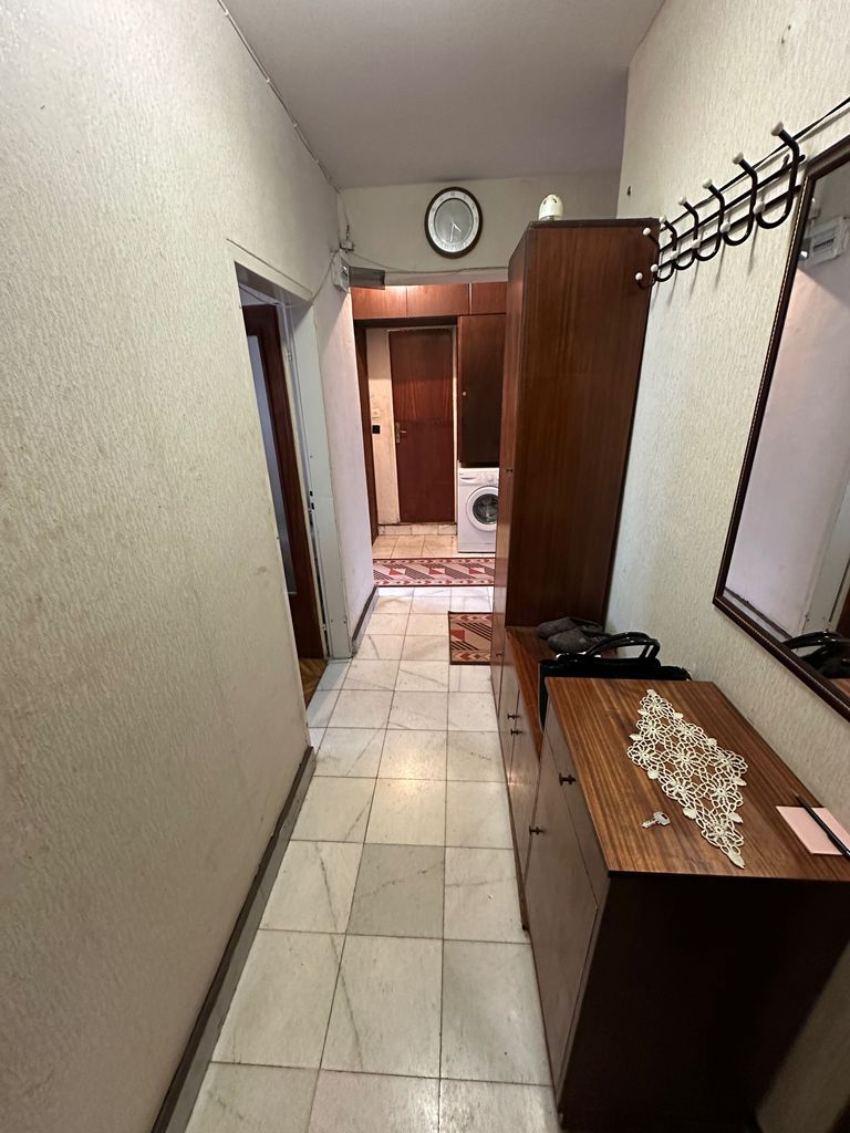 Продава се Тристаен апартамент в Стара Загора, Център - 95 кв.м за 906 €/кв.м - Снимка #5