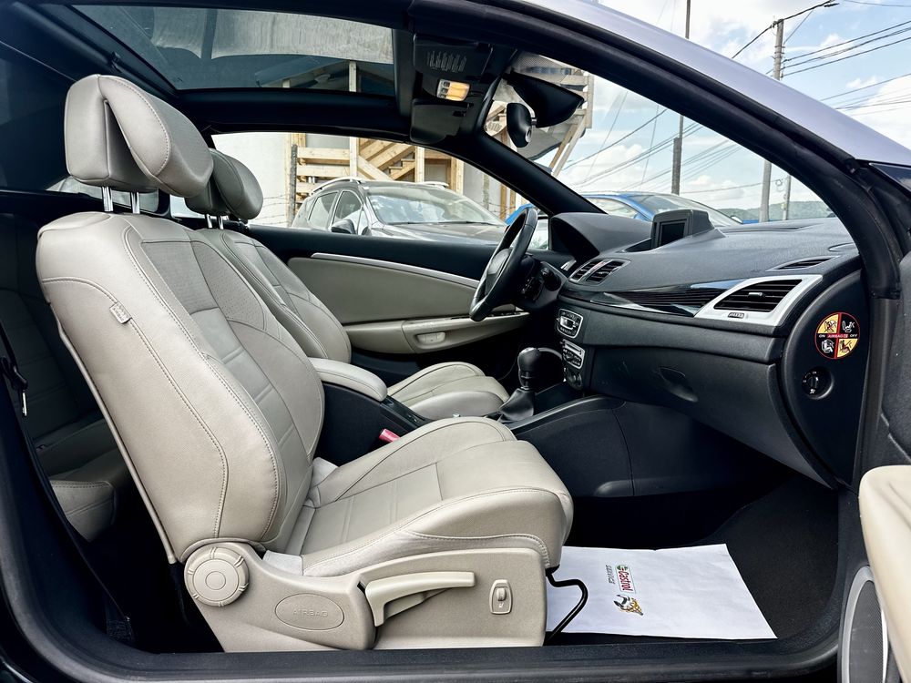 Renault Megane Cabrio 2012 E5 Cash sau Rate