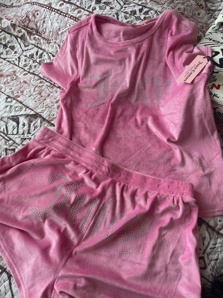 Къси гащи и тениска Juicy Couture