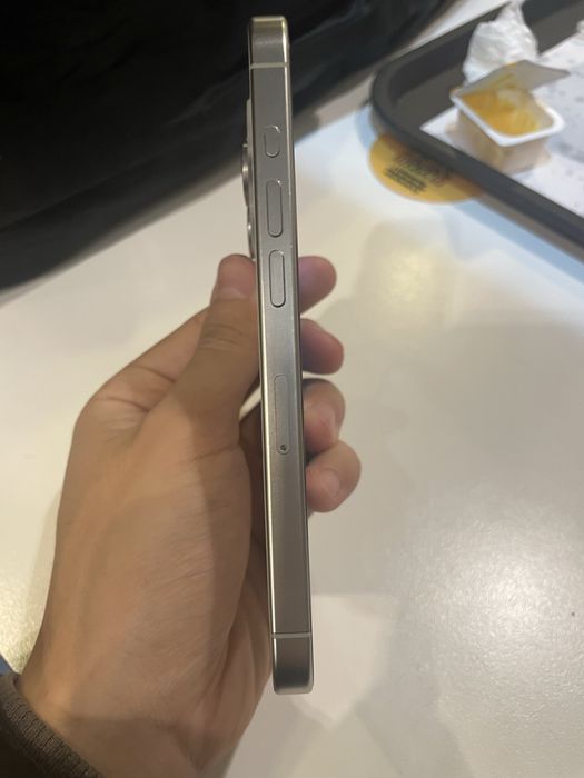 продам iPhone 15 pro