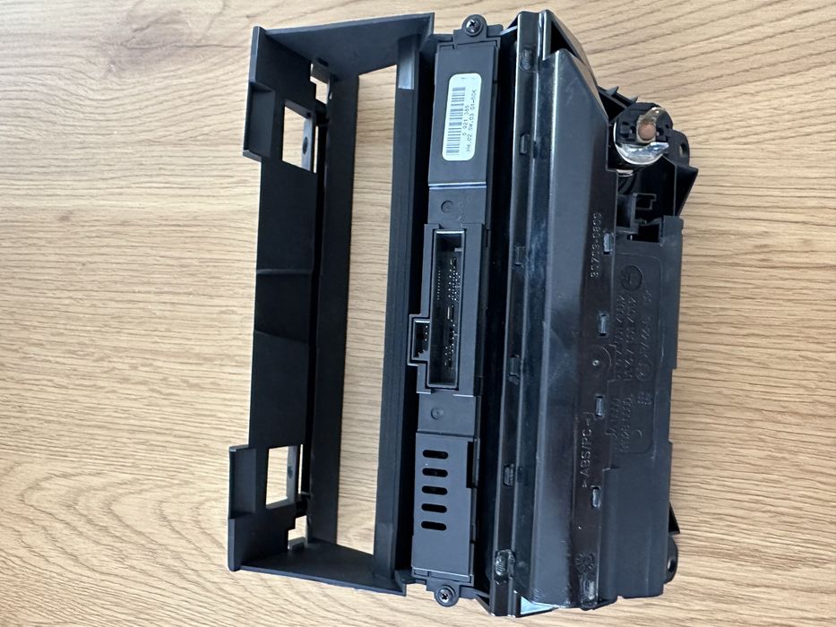 Лайстна с екстри за bmw e46, комплект със запалка, пепелник и стойката