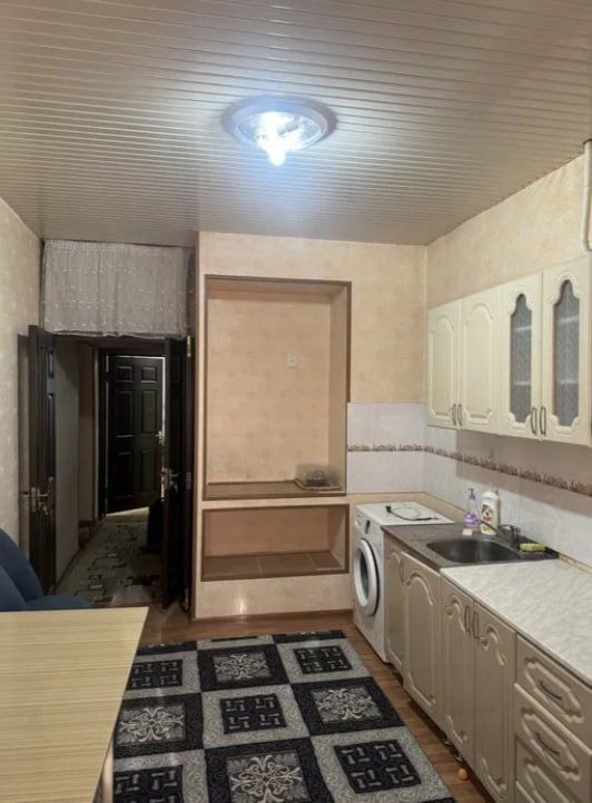 Квартира на Ойбек 2/3/9 общ пл 65м Отдельный вход