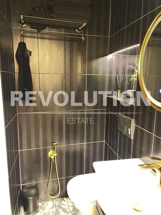 Дава се под наем Тристаен апартамент в Варна, ВИНС - 82 кв.м за 700 € - Снимка #5